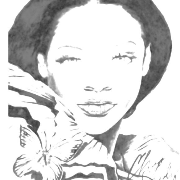 Meet your Posher, Julie - Picture 1 of 1